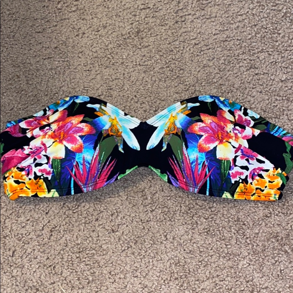 Bikini top